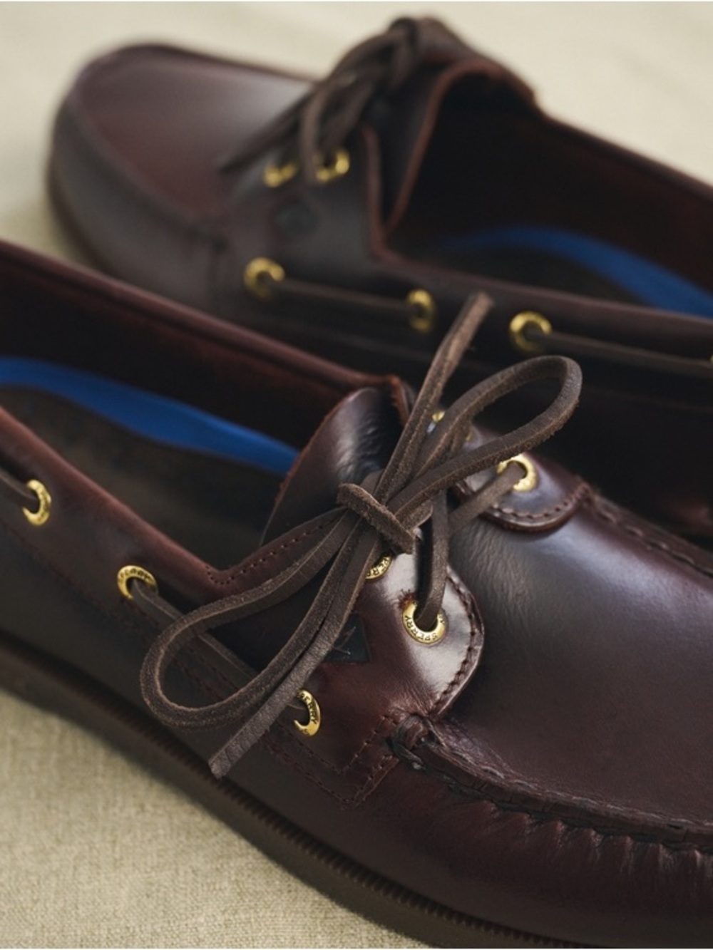 Sperry Authentic Original Men's 2-Eye Boat Shoe in Dark Brown